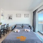 Vierboute 604 شقة